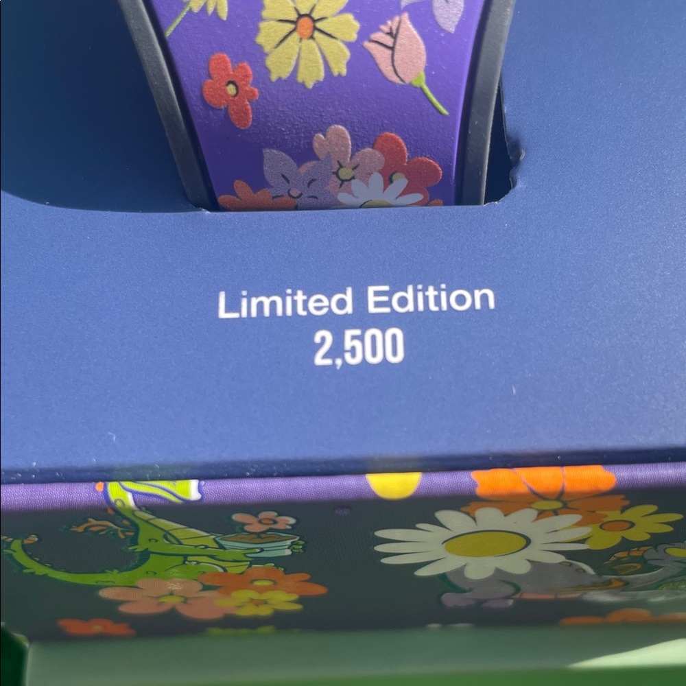 2021 Flower & Garden Epcot Limited Edition Magic Band. - Picture 6 of 6